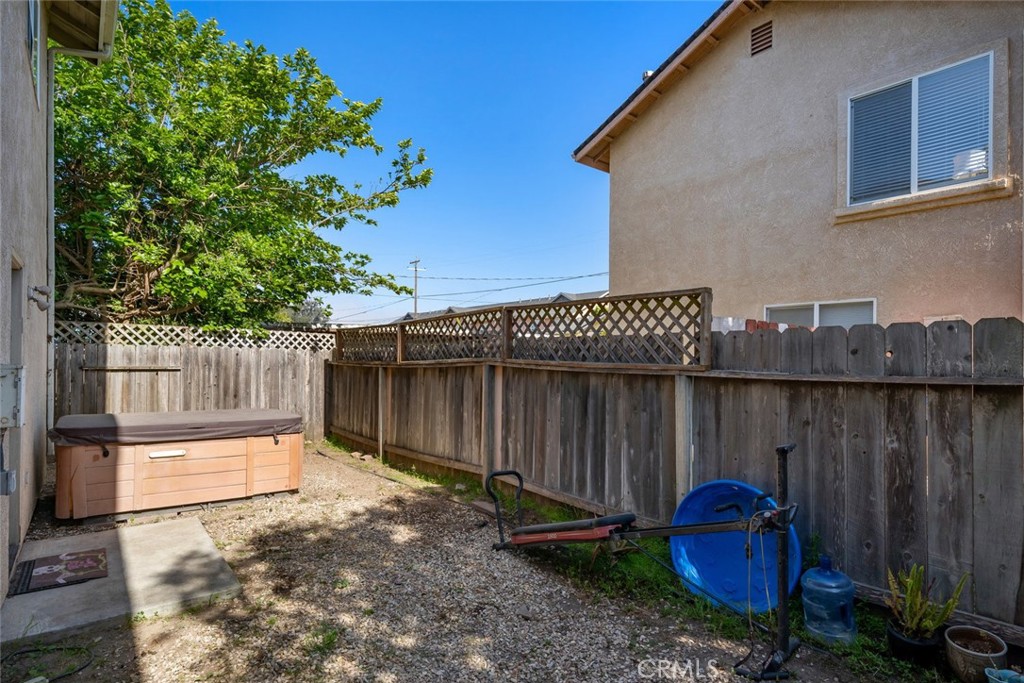 1681 Ocean Property Photo 24
