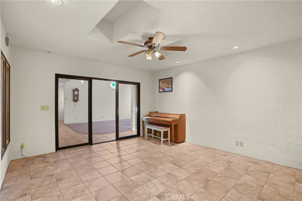 914 S Mcclelland Property Photo 8