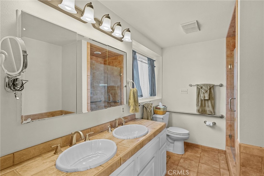 914 S Mcclelland Property Photo 35