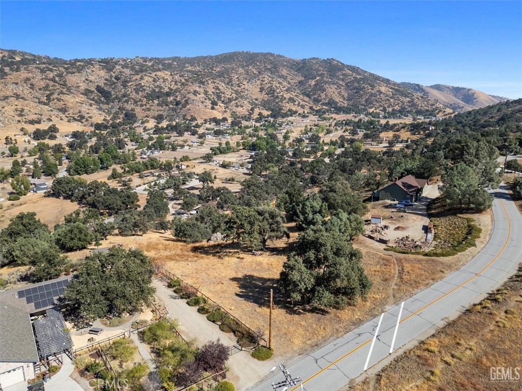 26981 Oakflat Property Photo 3