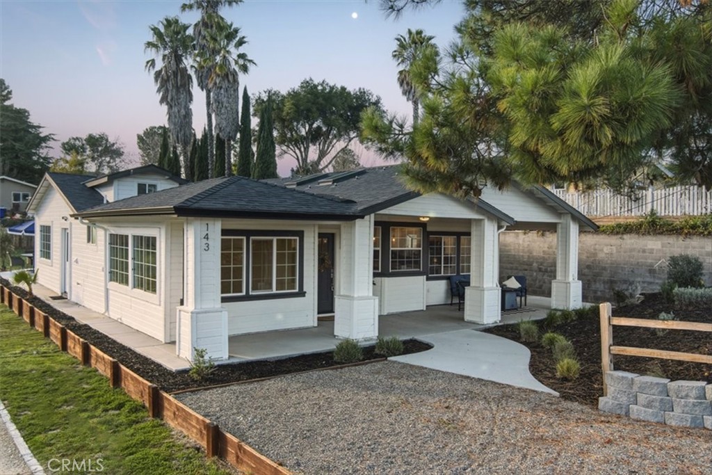143 Vine Property Photo 1