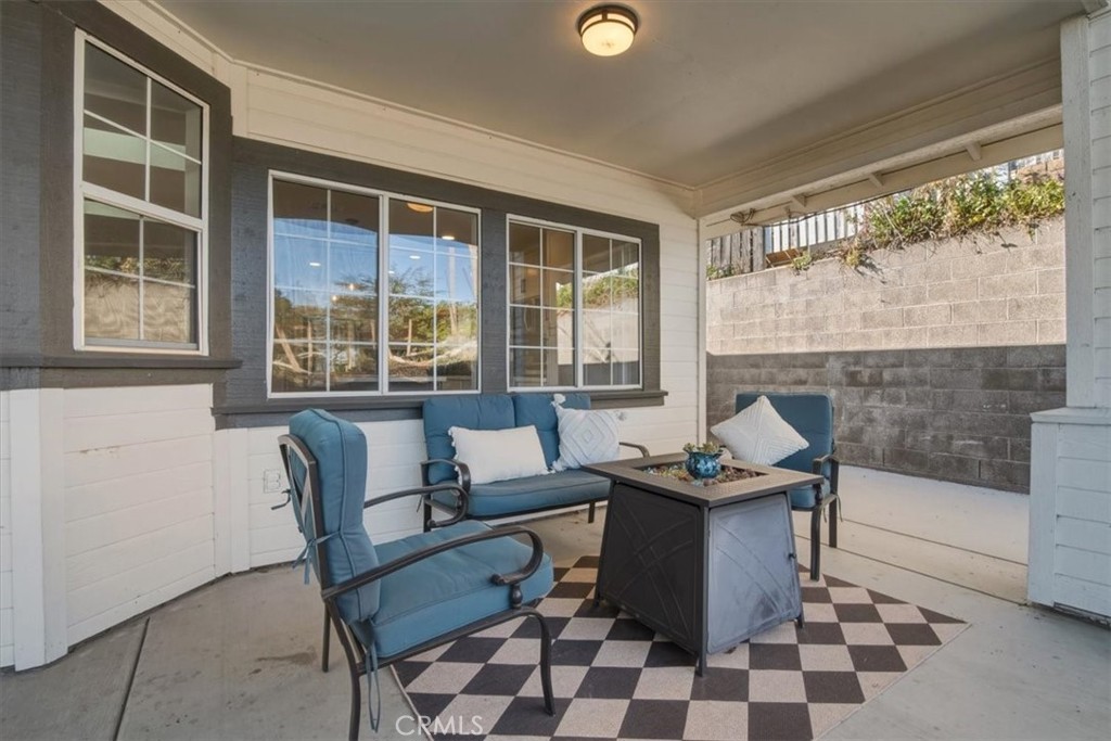 143 Vine Property Photo 4