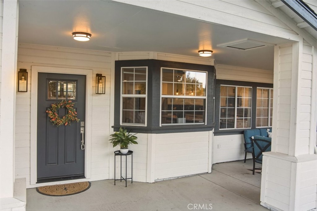 143 Vine Property Photo 5