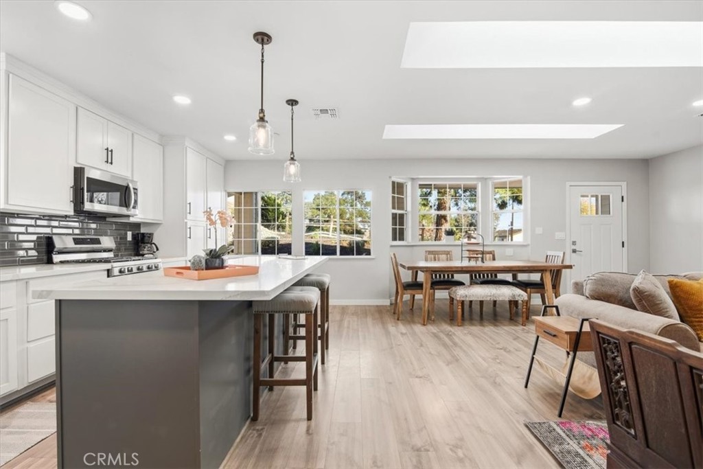 143 Vine Property Photo 14