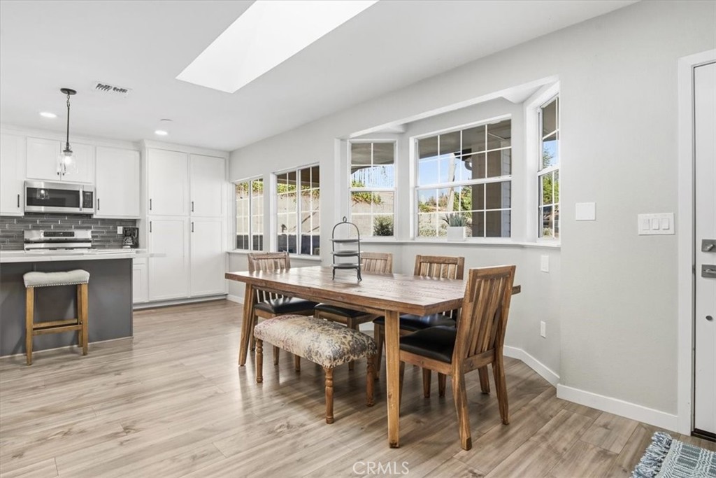 143 Vine Property Photo 18