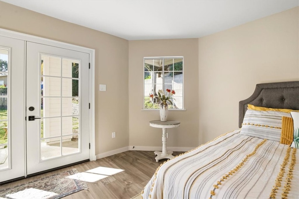 143 Vine Property Photo 21