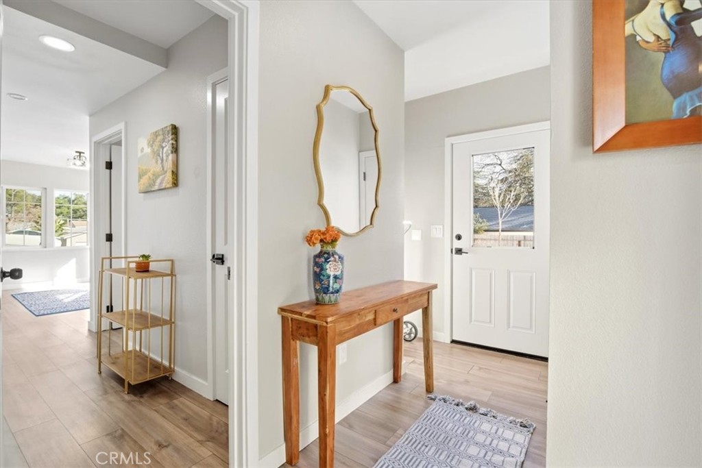 143 Vine Property Photo 35