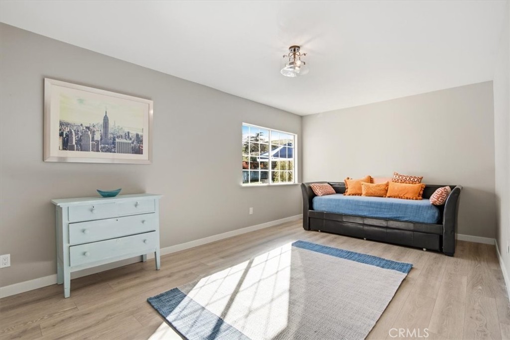143 Vine Property Photo 40