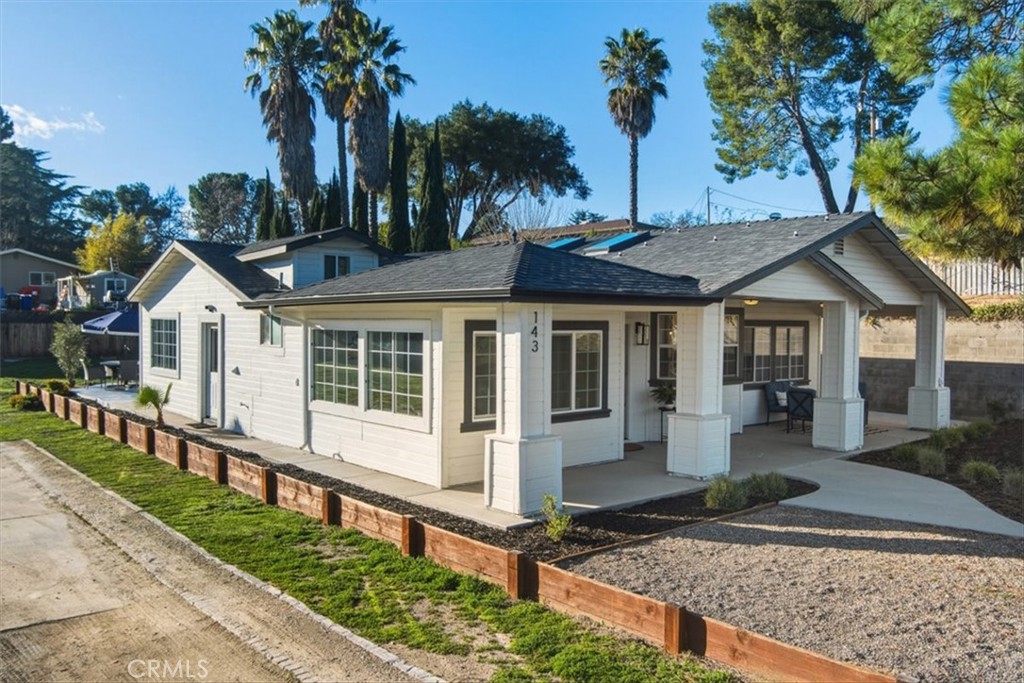 143 Vine Property Photo 42