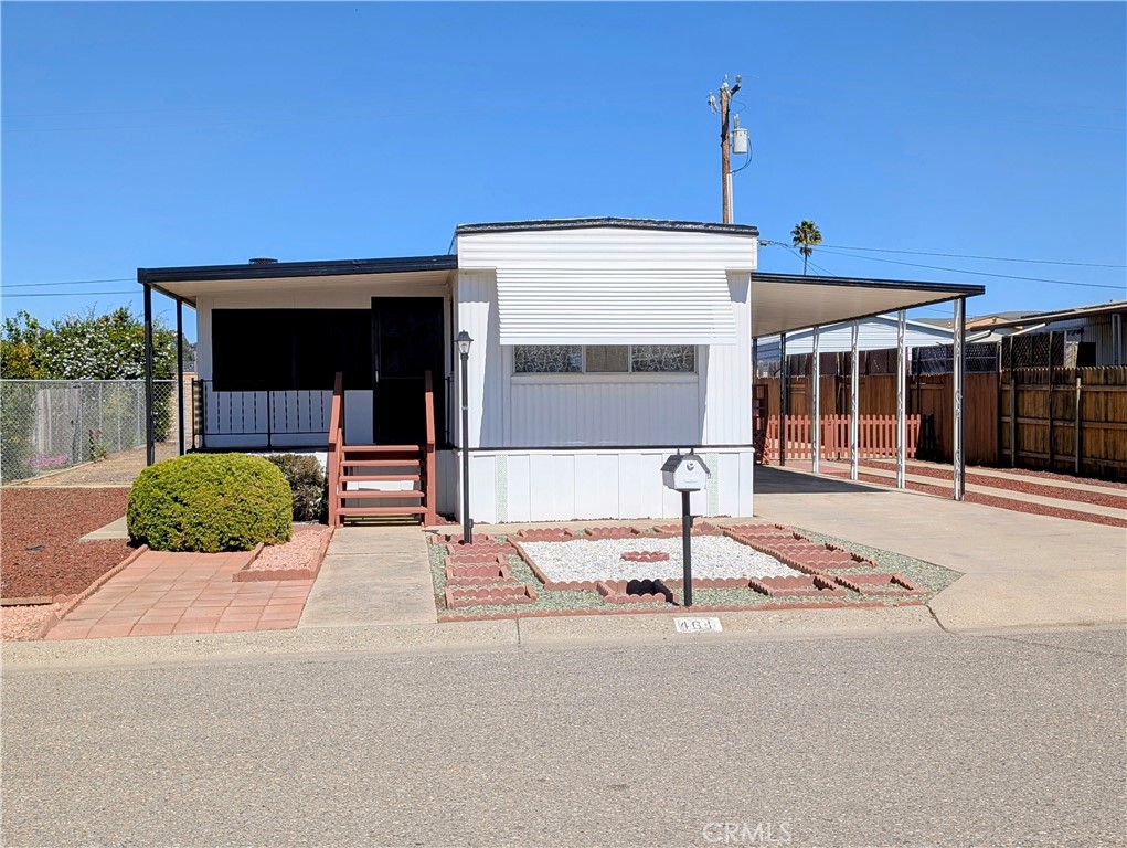 461 Saturn Court Property Photo 4