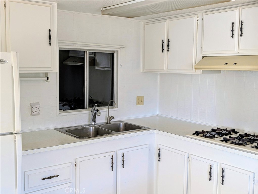 461 Saturn Court Property Photo 10