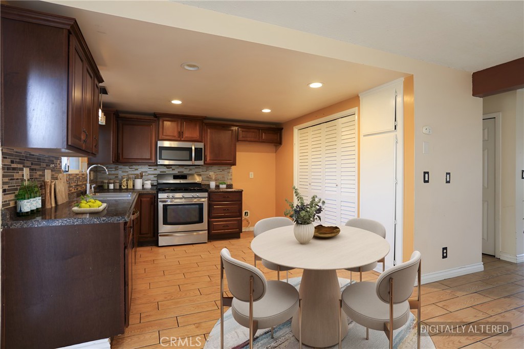 1321 N Bradley Property Photo 6