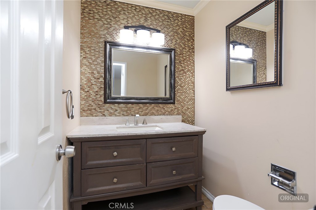 1321 N Bradley Property Photo 11