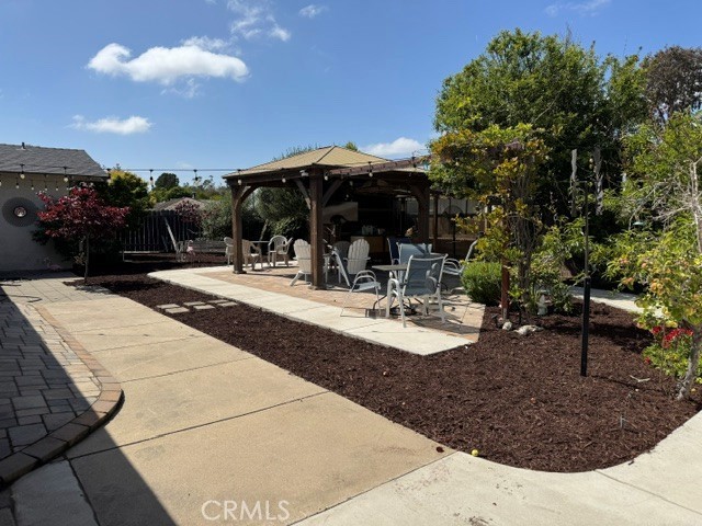 785 Miles Property Photo 4
