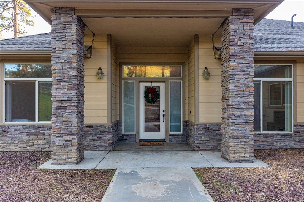 26820 Stirrup Property Photo 2