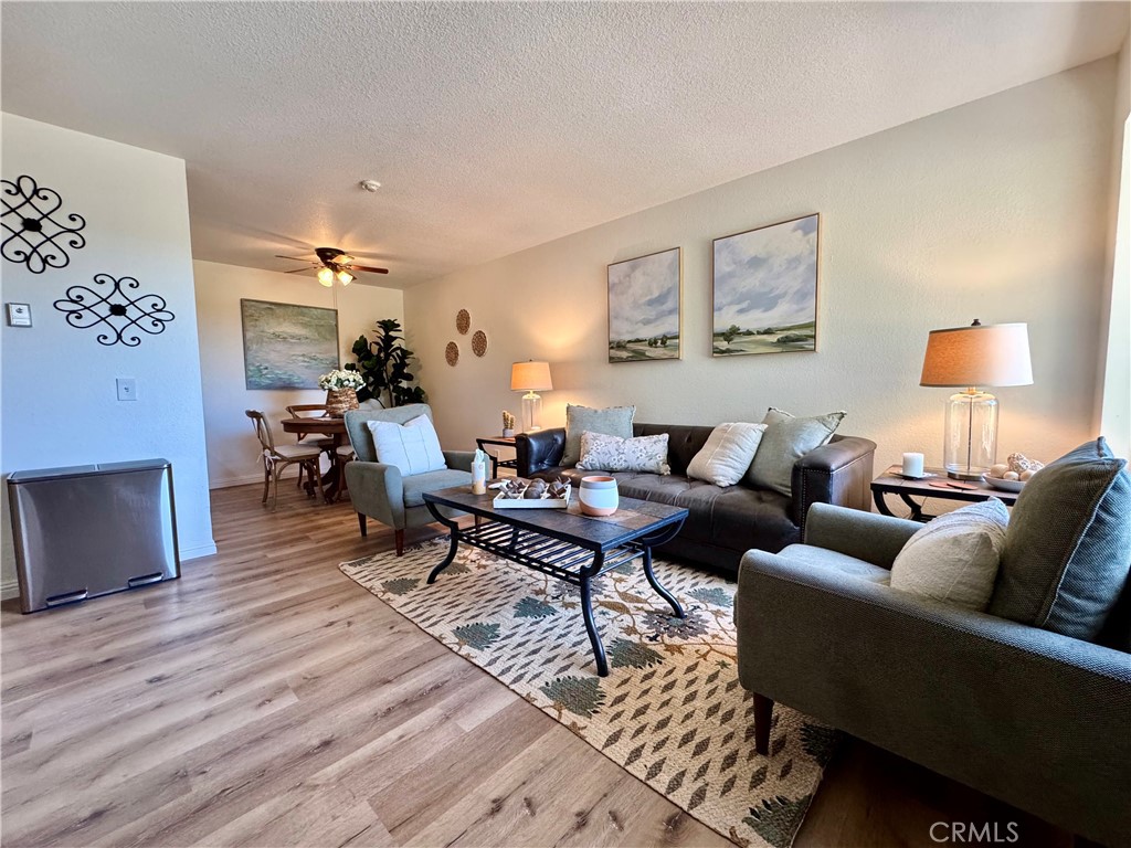 146 Donoso Plz Property Photo 4