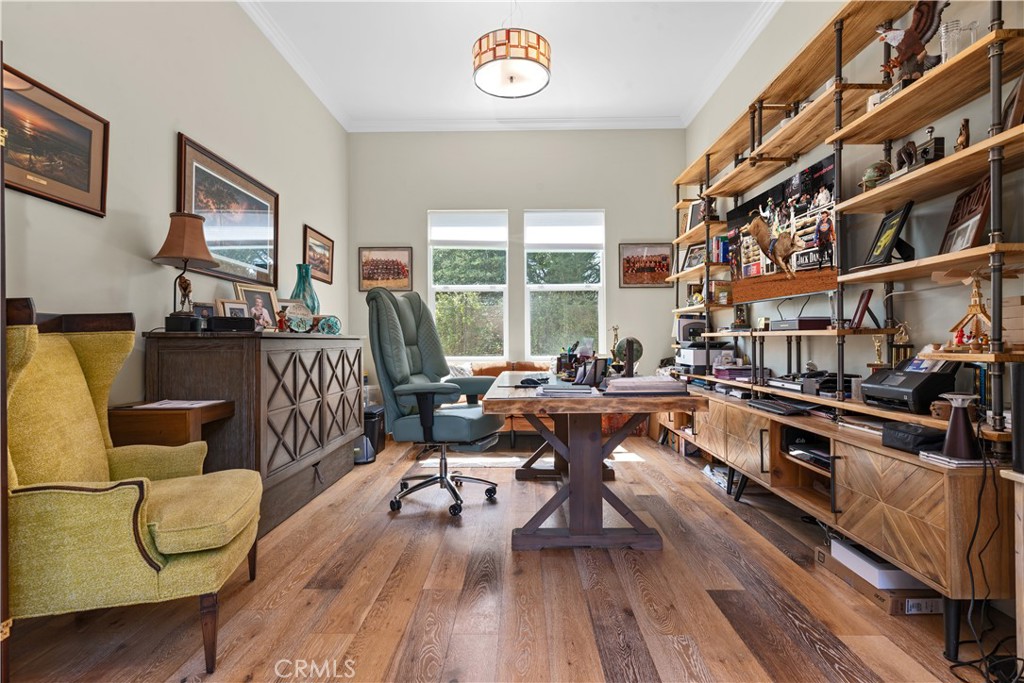 1564 Eucalyptus Property Photo 26