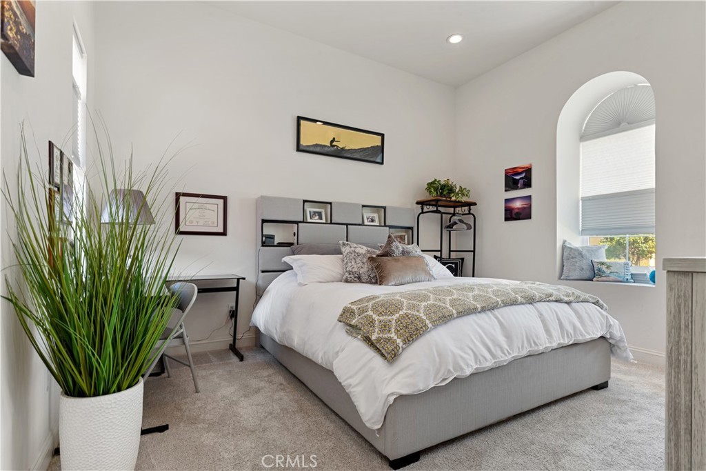 1564 Eucalyptus Property Photo 29
