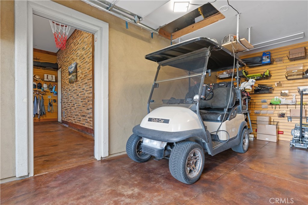 1564 Eucalyptus Property Photo 35