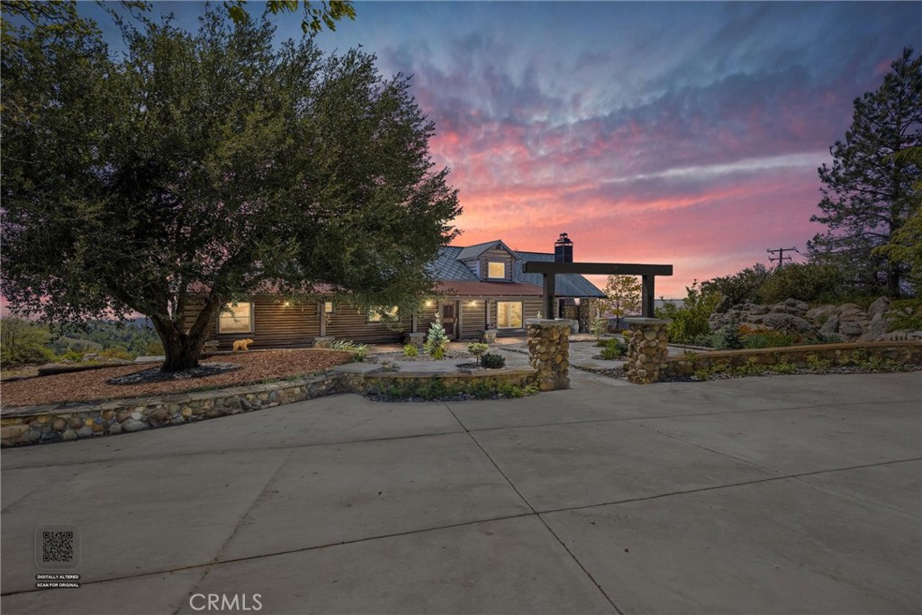 27241 Deertrail Drive Property Photo 3