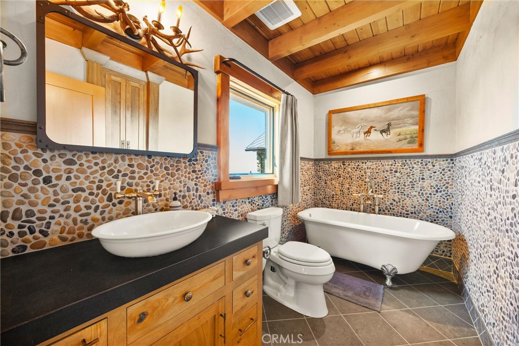 27241 Deertrail Drive Property Photo 33