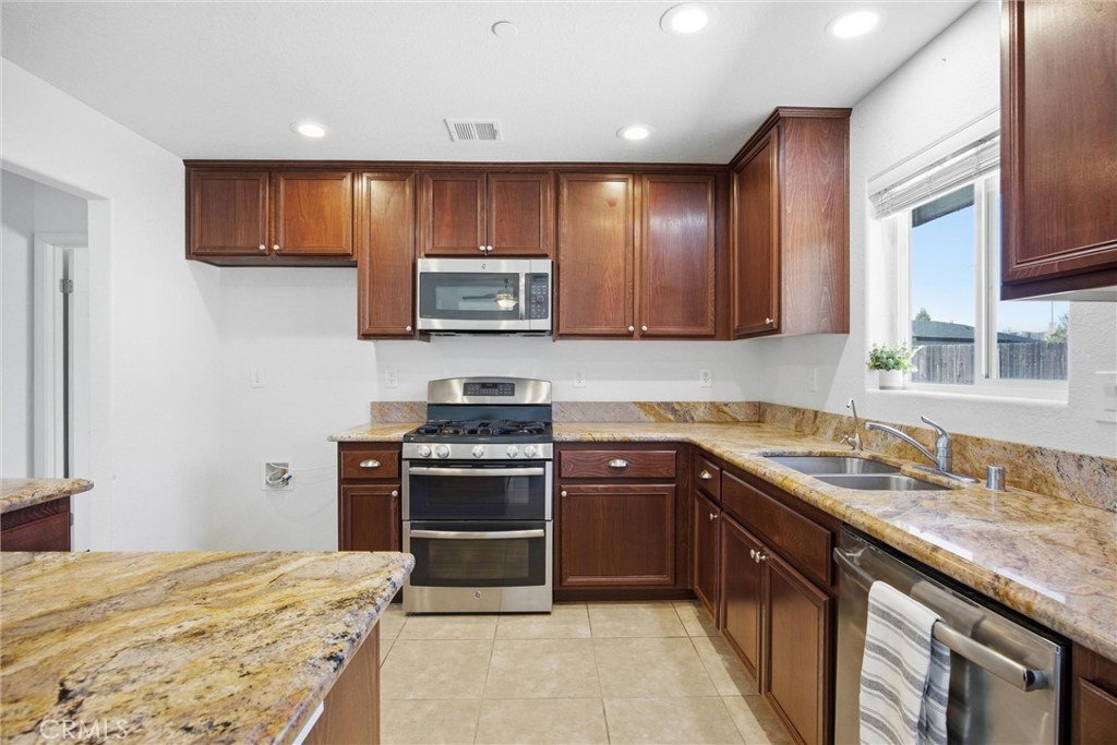 18110 Churchill Property Photo 22