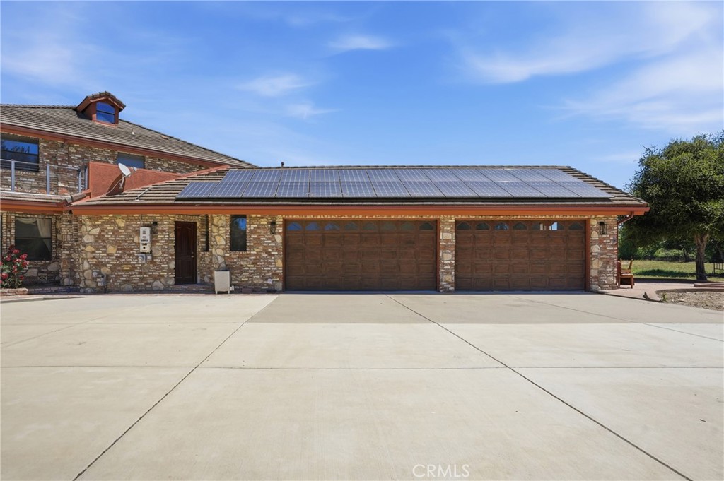 140 E Rice Ranch Road Property Photo 4