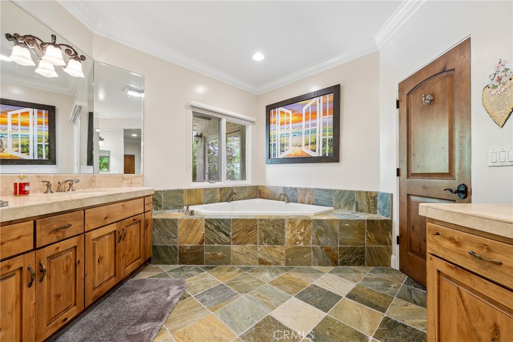 250 Foxen Bluff Lane Property Photo 23