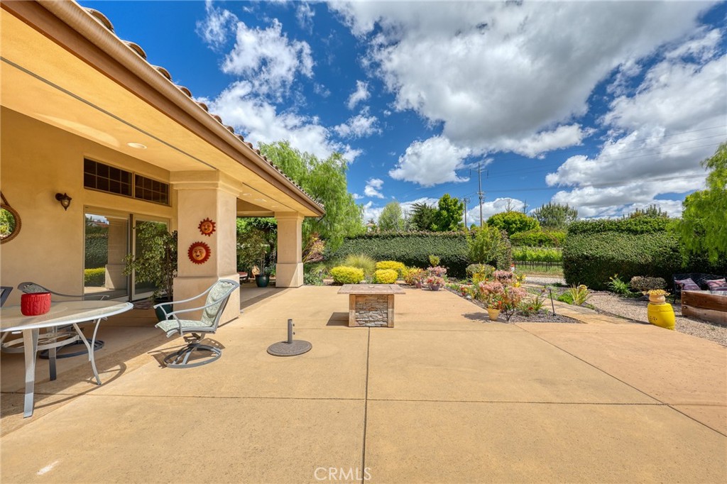 250 Foxen Bluff Lane Property Photo 33