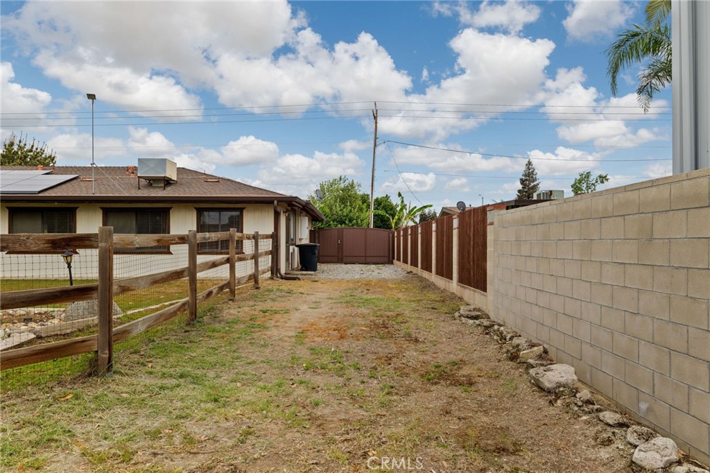 2065 Jenkins Property Photo 4