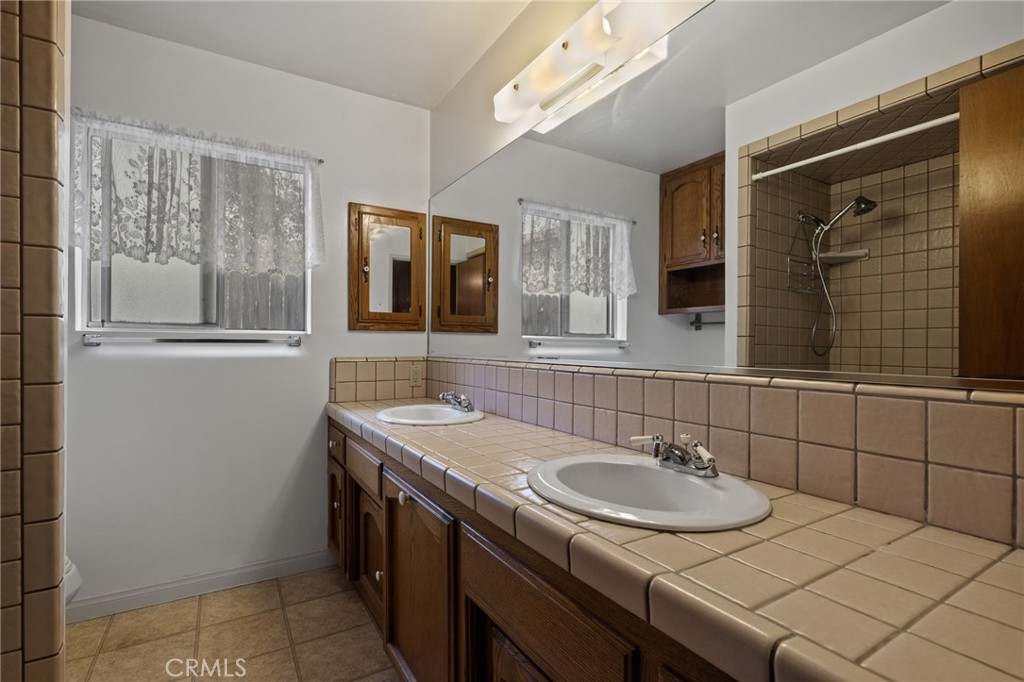 2065 Jenkins Property Photo 32