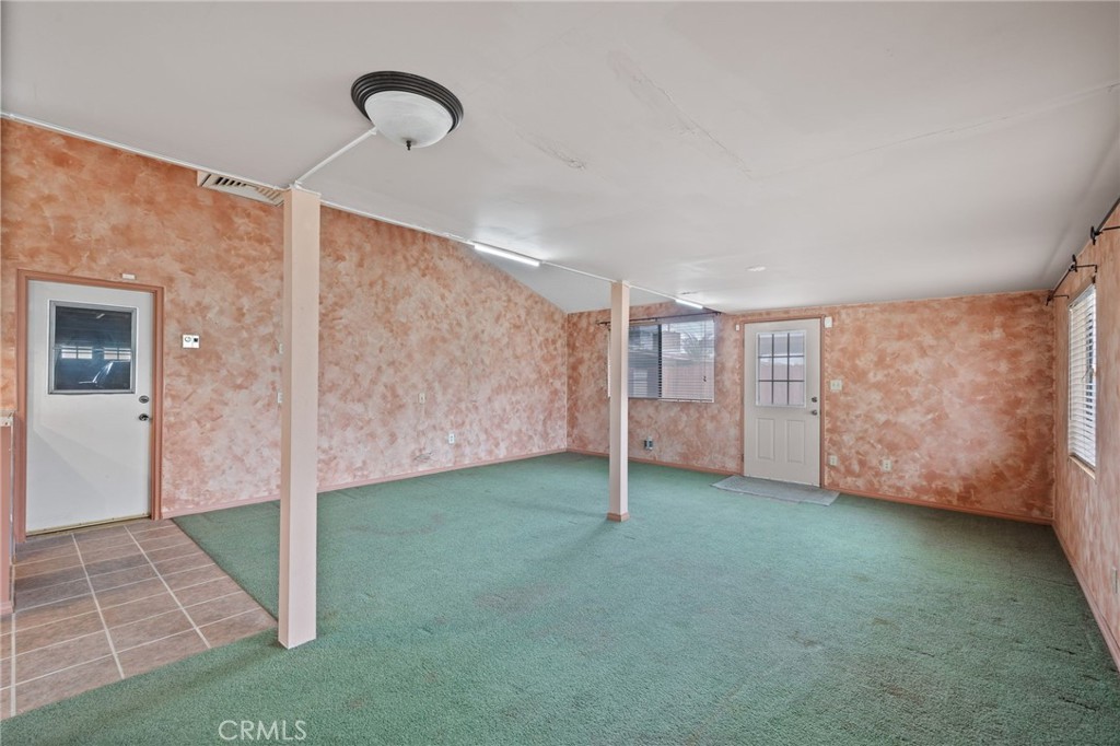 2065 Jenkins Property Photo 41