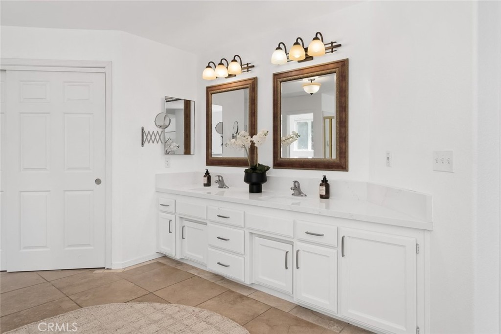 1590 Shiloh Place Property Photo 41