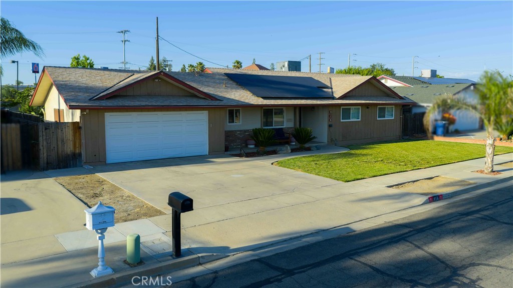 916 E Royal Ann Property Photo 23