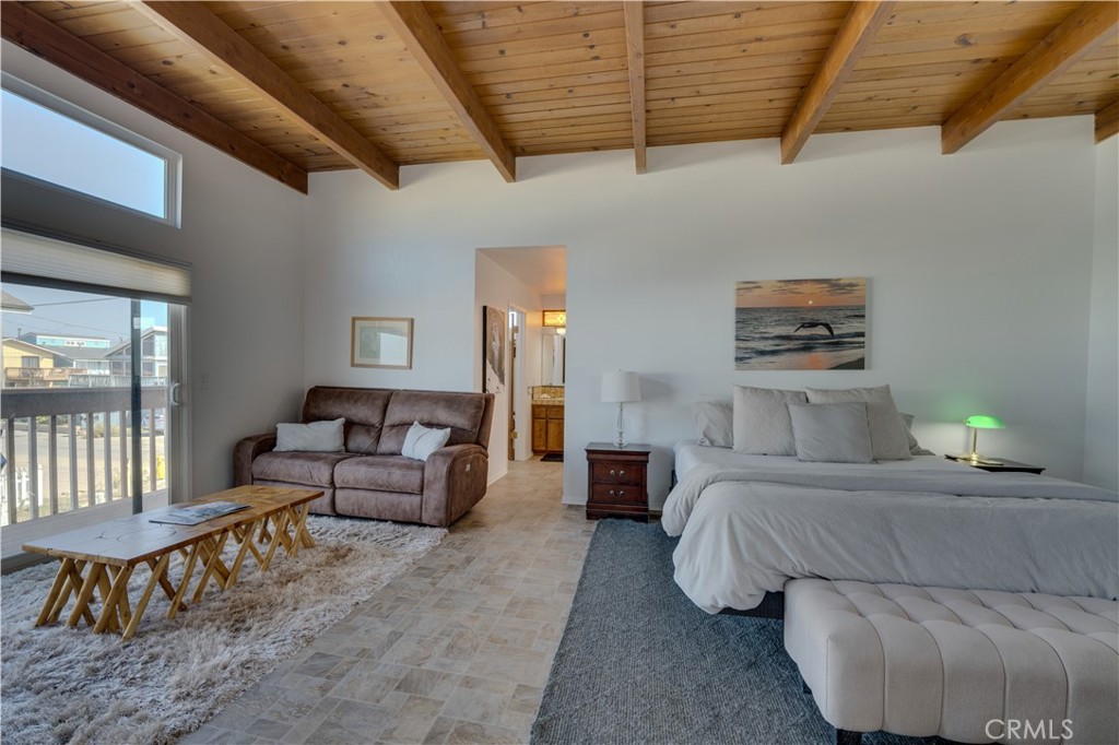 1612 Strand Property Photo 4