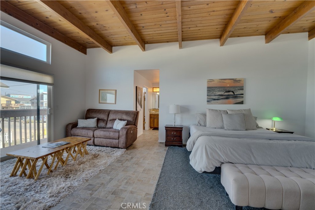1612 Strand Property Photo 4