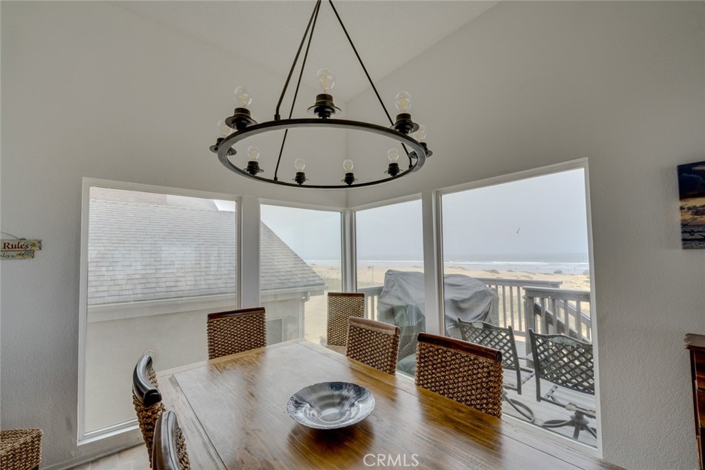 1612 Strand Property Photo 13
