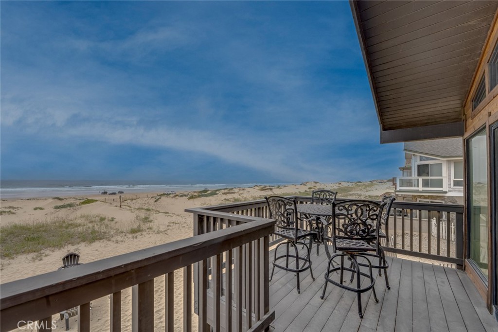 1612 Strand Property Photo 17