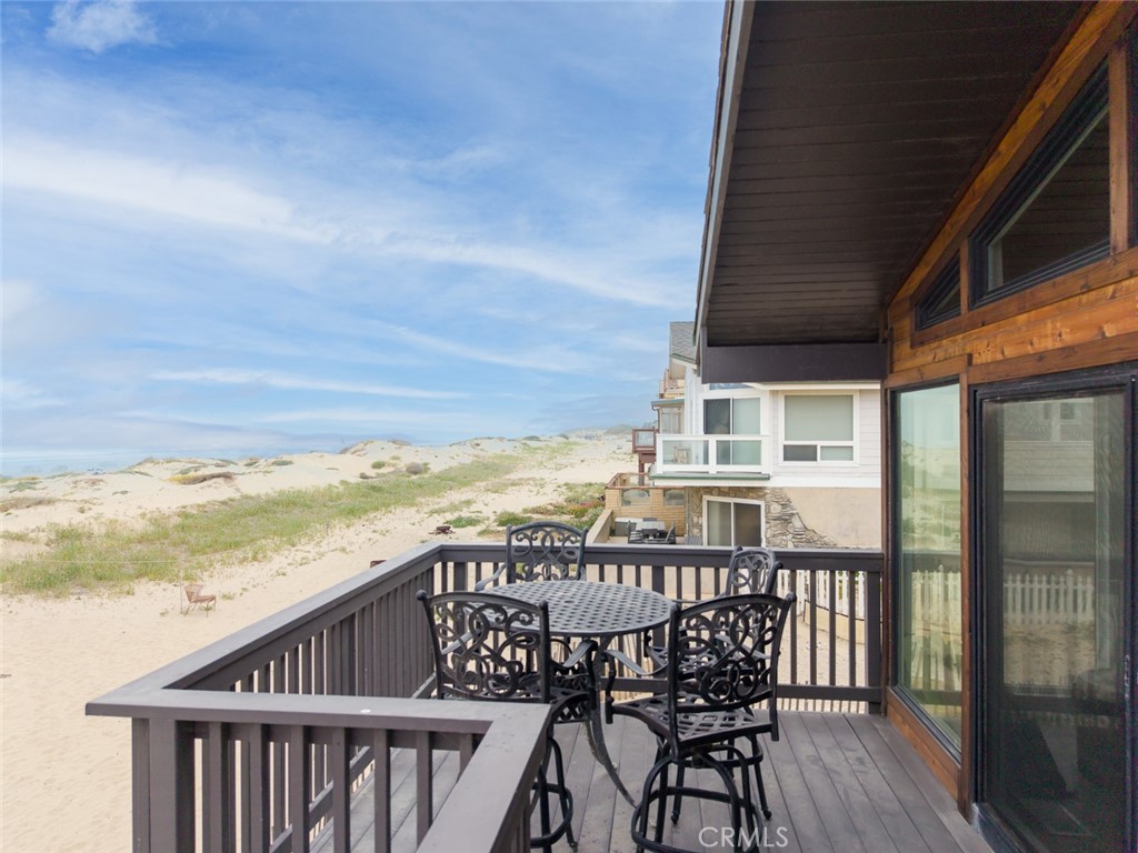1612 Strand Property Photo 21