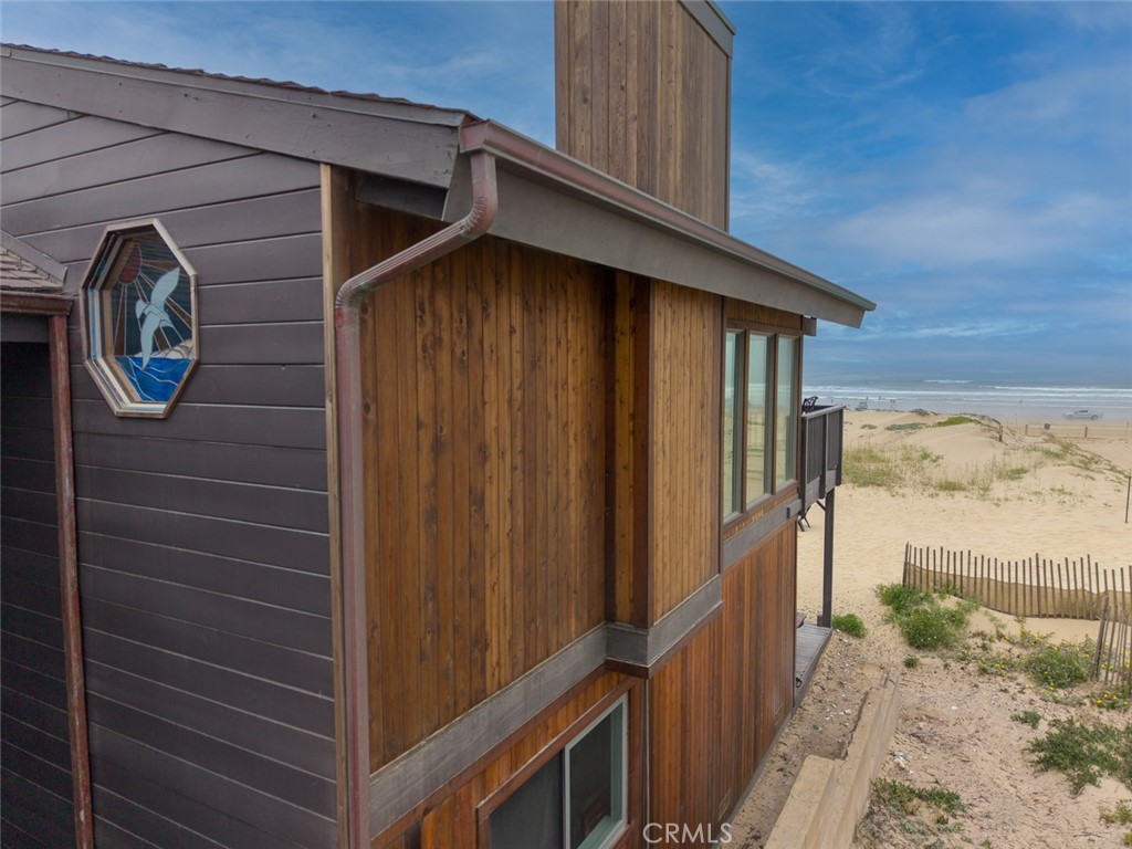 1612 Strand Property Photo 25