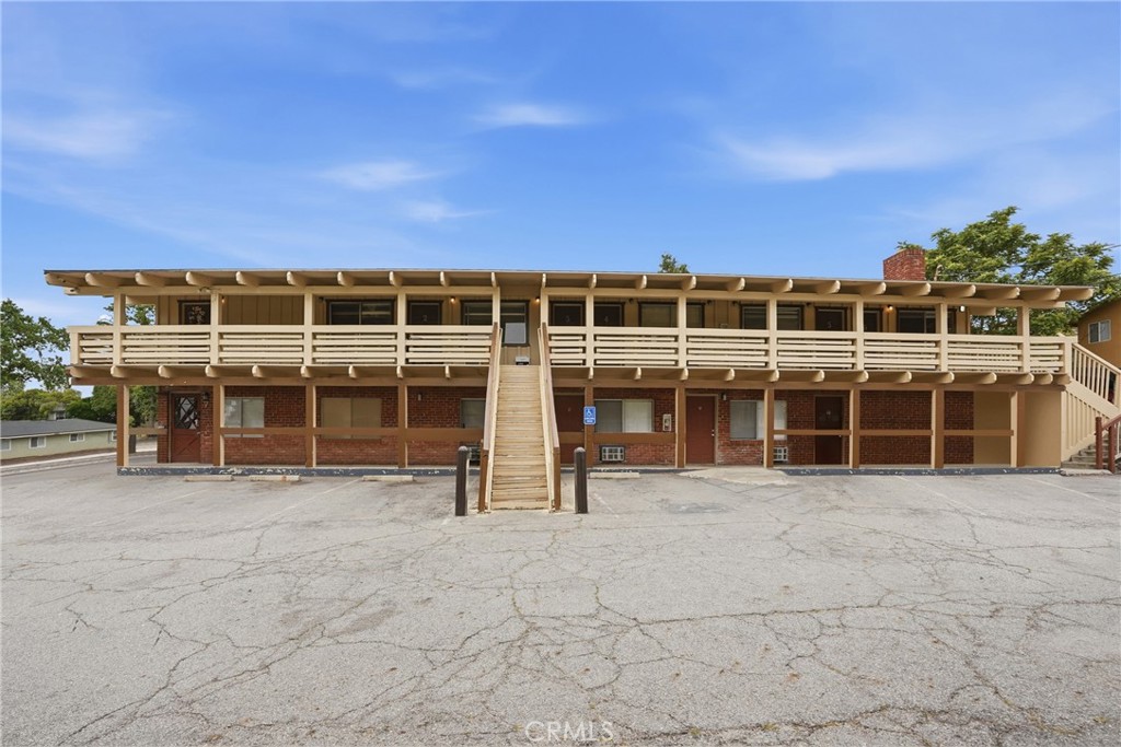 3505 Spring Street Property Photo 4