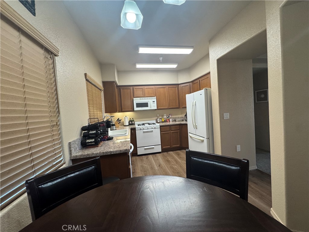 579 Camino Mercado Property Photo 6