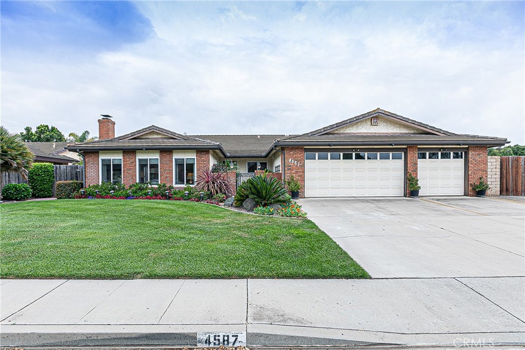 4587 Monaco Court Property Photo 1