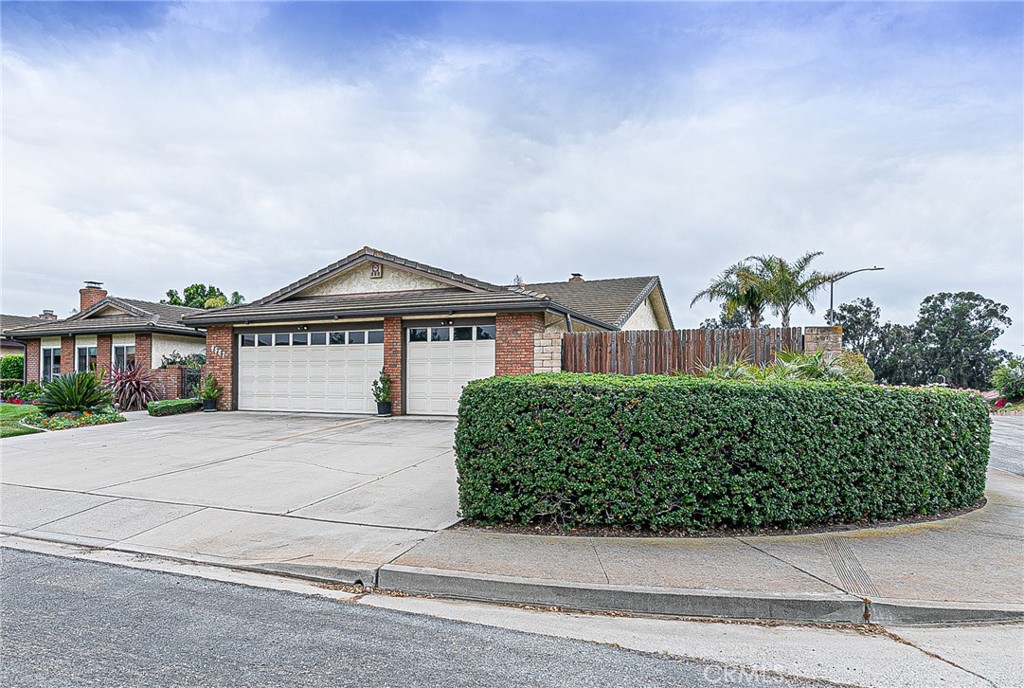 4587 Monaco Court Property Photo 2