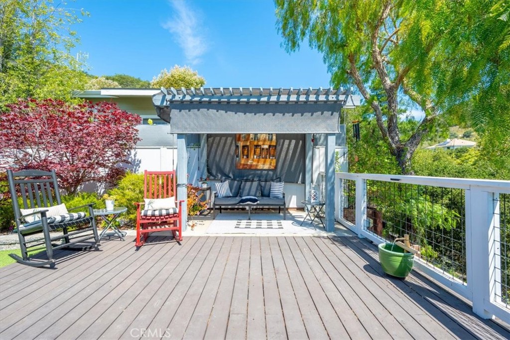 102 Sunrise Property Photo 37