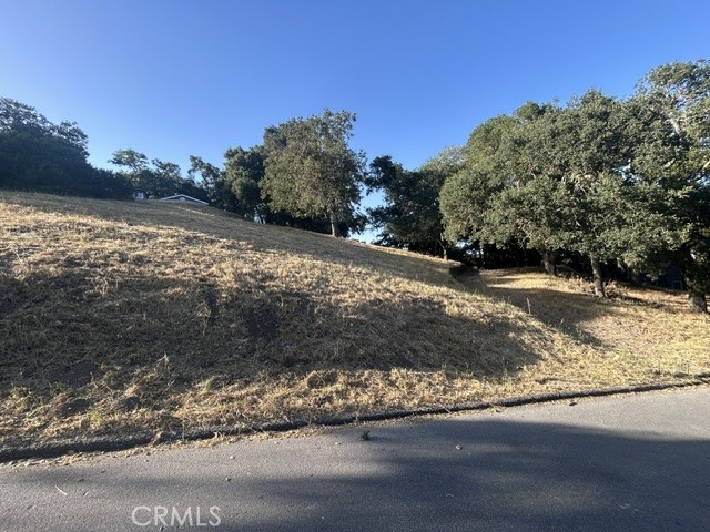 5775 Encino Property Photo 3