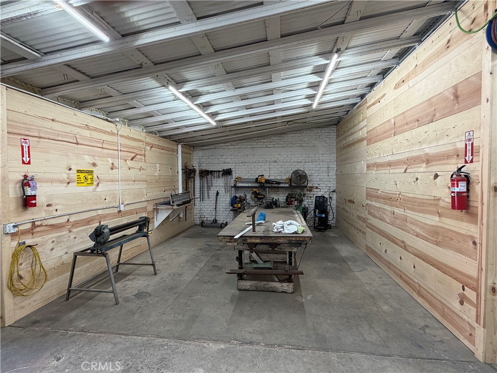 125 E Fesler Street Property Photo 14