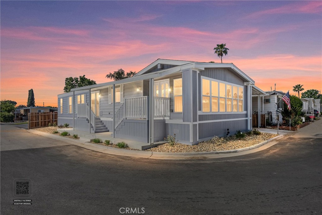 152 Torrey Pine Lane Property Photo 1