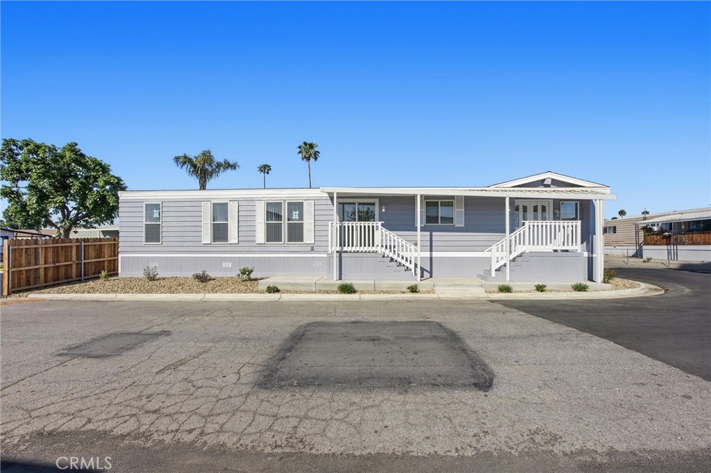 152 Torrey Pine Lane Property Photo 3
