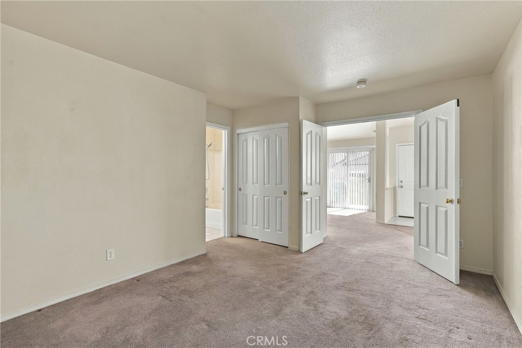 715 Hawthorn Property Photo 15